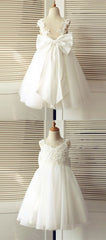 Party Dresses Teen, A Line V Neck Backless White Flower Girl Dress With Bow Lace