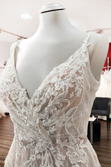 Wedding Dress Classy Elegant, Graceful Long A-line Tulle V-neck Lace Backless Wedding Dresses