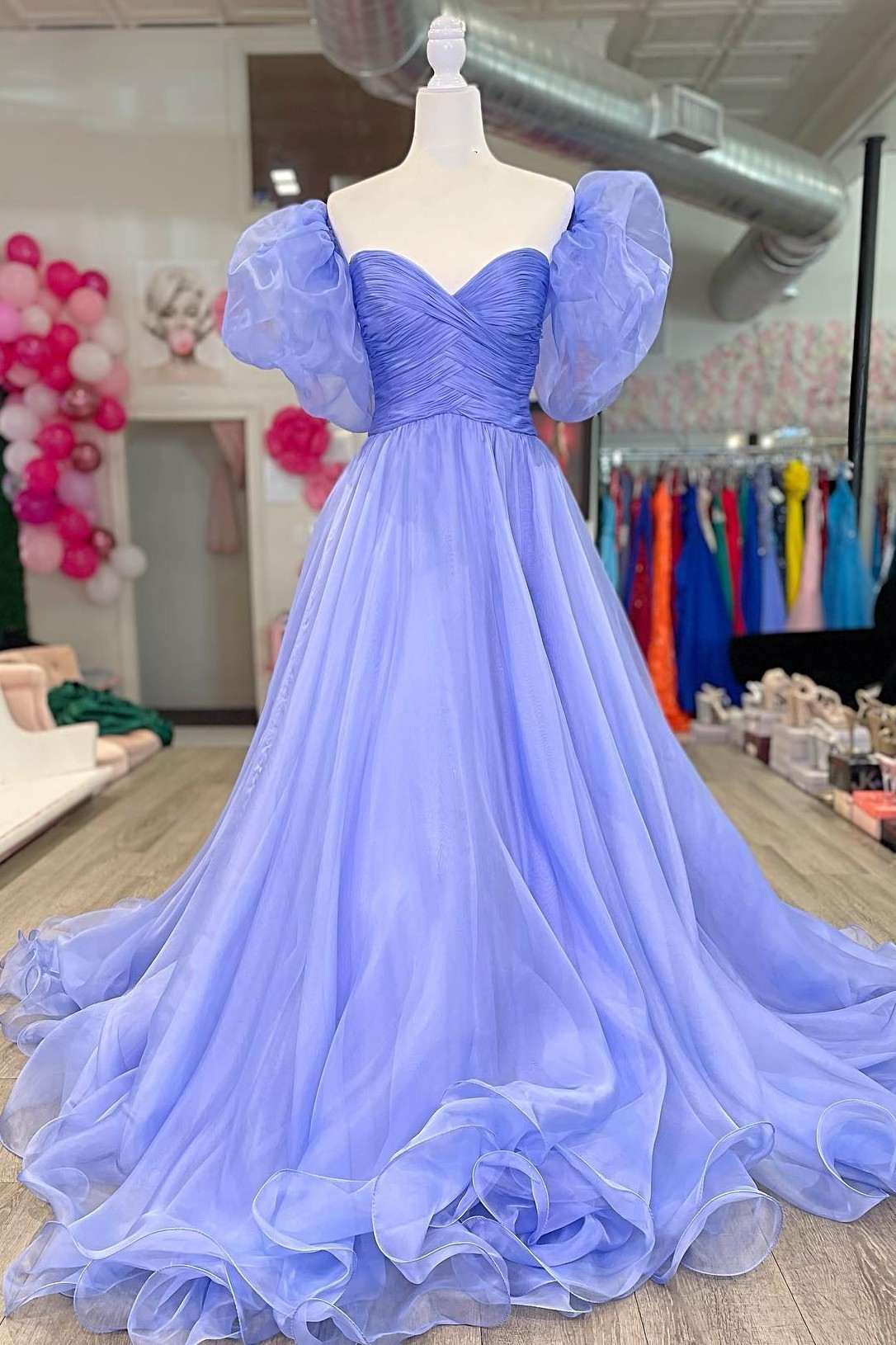 Graduation Outfit Ideas, Lavender Strapless A-Line Organza Court Train Prom Dress with Puff Sleeves
