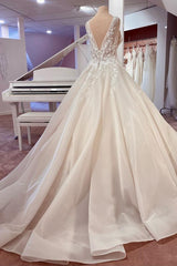 Wedding Dress For Large Bust, Long A-Line Sweetheart Appliques Lace Backless Wedding Dress