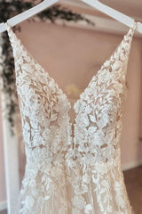 Wedding Dress Cost, Long A-Line Tulle Appliques Lace Spaghetti Straps V-neck Backless Wedding Dress