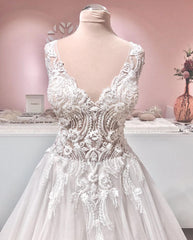Wedding Dresses For Beach Wedding, Long A-line V-neck Appliques Lace Backless Tulle Ruffles Wedding Dress