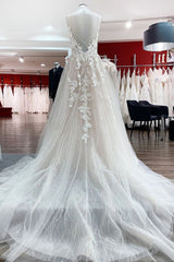 Wedding Dressed Vintage, Long Princess Tulle V Neck Sequins Lace Appliques Wedding Dress