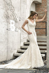 Wedding Dress White, Mermaid Ivory V neck Lace Wedding Dresses with Ruffless Train