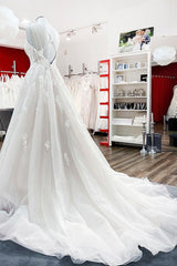 Wedding Dresses Long, Modest Long Princess V-neck Tulle Spaghetti Straps Wedding Dress with Lace