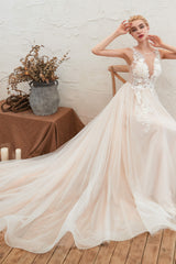 Wedding Dresse Unique, Round Neckline Sleeveless A-line Lace Up Sweep Train Lace Appliques Wedding Dresses