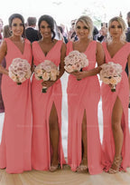 Homecoming Dress Styles, Sheath/Column Cowl Neck Sleeveless Chiffon Bridesmaid Dresses With Pleated Split