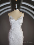 Wedding Dresses The Bride, Sheath/Column V-neck Sweep Train Lace Wedding Dresses with Appliques Lace