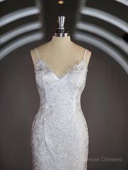 Wedding Dresses The Bride, Sheath/Column V-neck Sweep Train Lace Wedding Dresses with Appliques Lace
