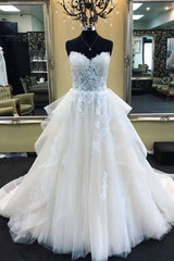 Wedding Dress With Long Sleeves, Showprettydress Long A-Line Strapless Lace Tulle Wedding Dress