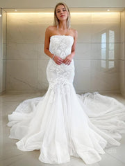 Wedding Dress Sale, Trumpet/Mermaid Strapless Cathedral Train Tulle Wedding Dresses With Appliques Lace