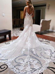 Wedding Dress Vintage Lace, Trumpet/Mermaid V-neck Cathedral Train Tulle Wedding Dress with Appliques Lace