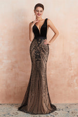 Party Dress Fall, V-Neck Fitted Mermaid Black Prom Dresses with Sequins