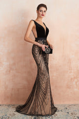 Party Dresses Fall, V-Neck Fitted Mermaid Black Prom Dresses with Sequins