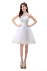 Prom Dress Affordable, White Short Tulle Lace Knee Length Pearls Homecoming Dresses