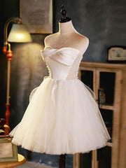 Classy Outfit, White Sweetheart Neck Tulle Short Prom Dress, Light Champagne Homecoming Dress